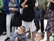 thmb-spisovatelka-petra-hulova-s-rodinou-2713.jpg