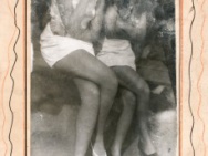 thmb-miroslav-tichy-1926-2011-bez-nazvu-1950-1980-vintage-gelatin-silver-print-pastelky-a-fixy-na-kartonu-303-x-218-cm-3346.jpg