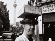 thmb-milon-novotny-rybi-trh-v-billingsgate-vintage-gelatin-silver-print-1966-4916.jpg