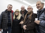 thmb-autorka-se-svymi-studenty-a-vytvarniky-zdenkem-netopilem-a-jirim-vankem-7496.jpg