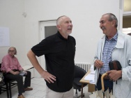 thmb-fotograf-zdenek-lhotak-a-hokejovy-brankar-jiri-holecek-655.jpg